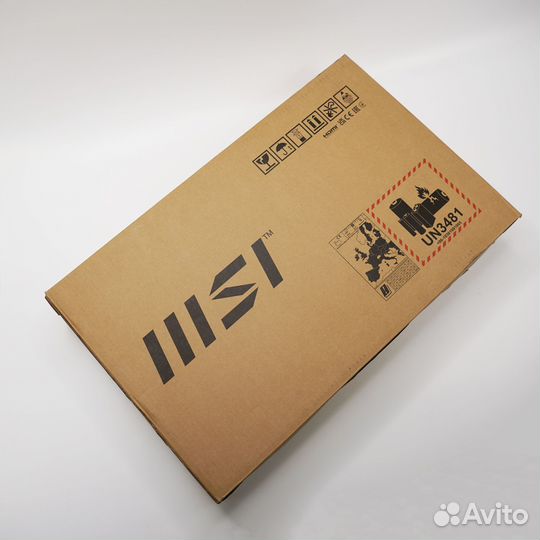 Msi Creator Pro M17 RTX A1000/i7-12700H/16GB/1TB
