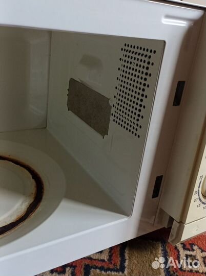 Микроволновая печь Gorenje MO17MW UR