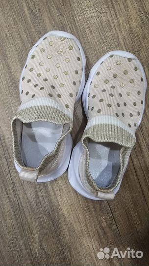 Кроссовки для девочки 26