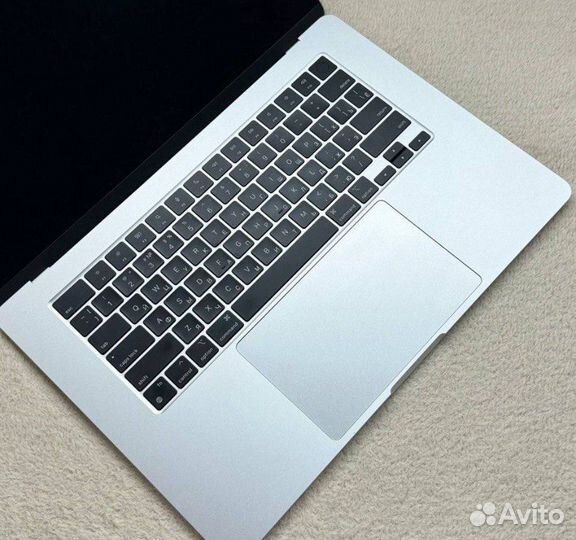 MacBook Air 15 (2023), 512 гб, М2 (8 ядер)