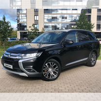 Mitsubishi Outlander 2.0 CVT, 2018, 199 637 км, с пробегом, цена 1 899 000 руб.