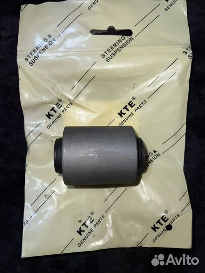 Сайлентблок заднего кулака цапфы Паджеро 3 4