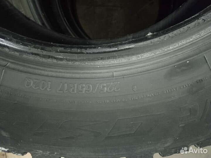 Toyo Observe GSi-5 225/65 R17 102Q