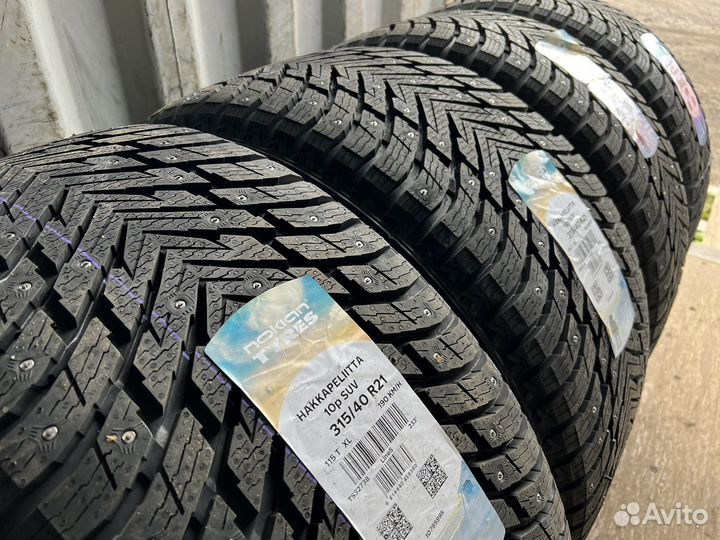 Nokian Tyres Hakkapeliitta 10p SUV 275/45 R21 и 315/40 R21 115T