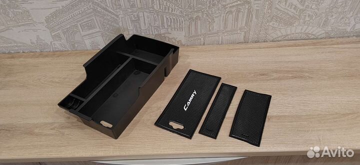 Подлокотник органайзер лоток Toyota Camry 50 55 70