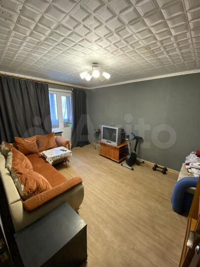 2-к. квартира, 49 м², 2/9 эт.