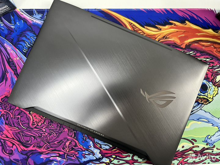 Asus Rog Strix 17,3 120Гц i7-8H GTX1060 6Gb Игры