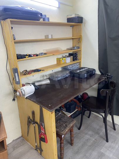 Гараж, > 30 м²