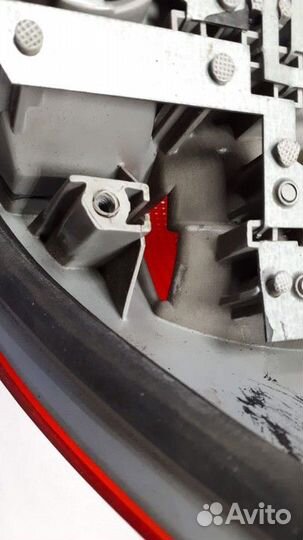 Фонарь наружный правый Mercedes-Benz E-class