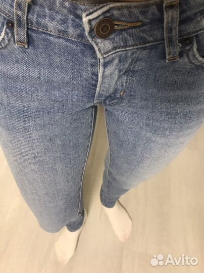 Джинсы levis 711