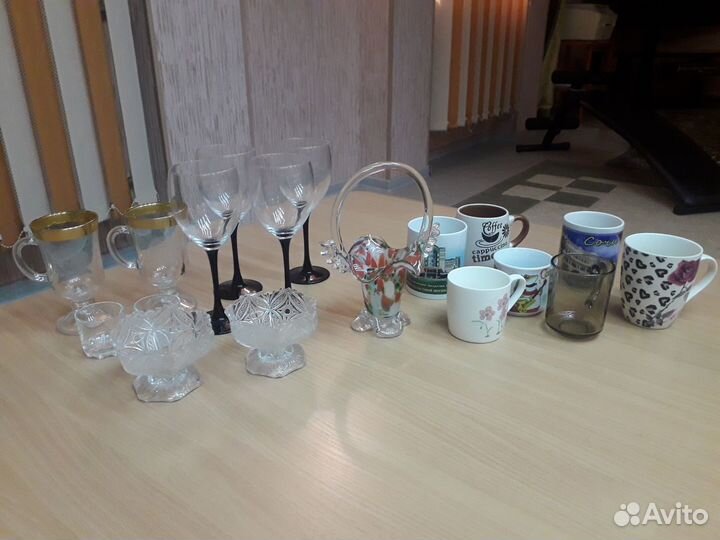 Посуда из хрусталя, стекла и фарфора