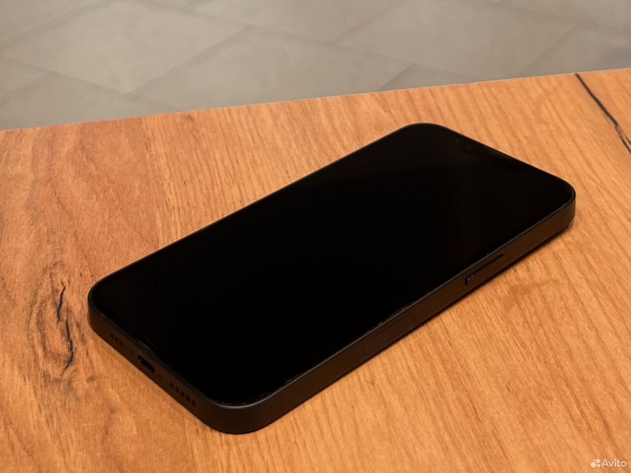 iPhone 13, 256 ГБ, SIM + eSIM