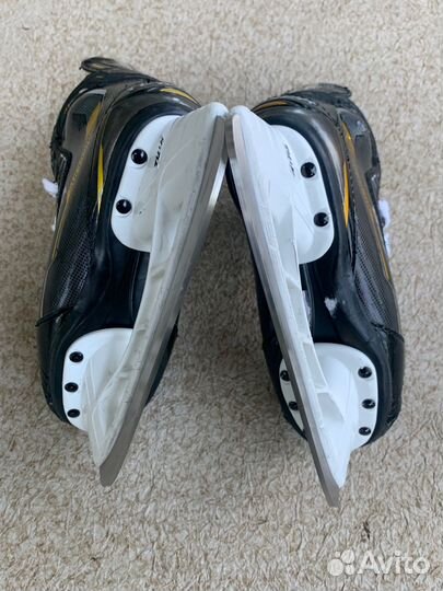 Хоккейные коньки Bauer Supreme M4 youth 13.5