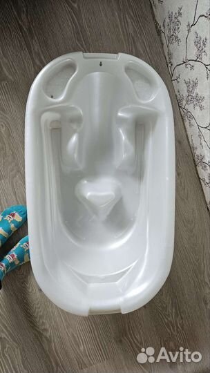 Ванночка для купания с горкой
