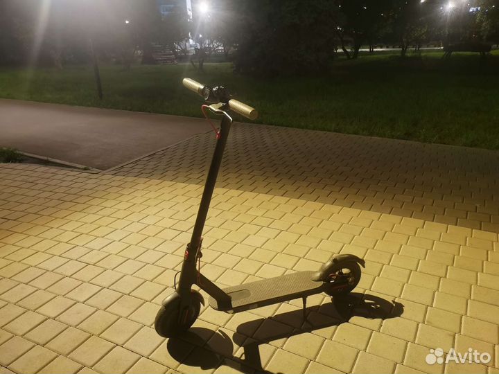Электросамокат xiaomi m365 pro