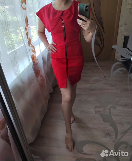 Платье отдам