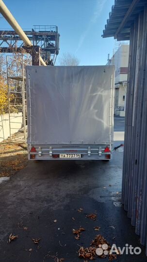 Прицеп на легковой автомобиль