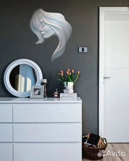 Гипсовый барельеф