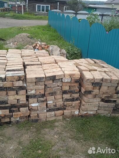 Продам кирпич 12р -за шт