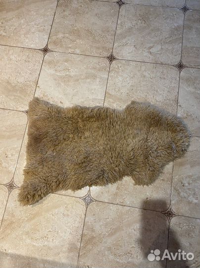 Меховой коврик