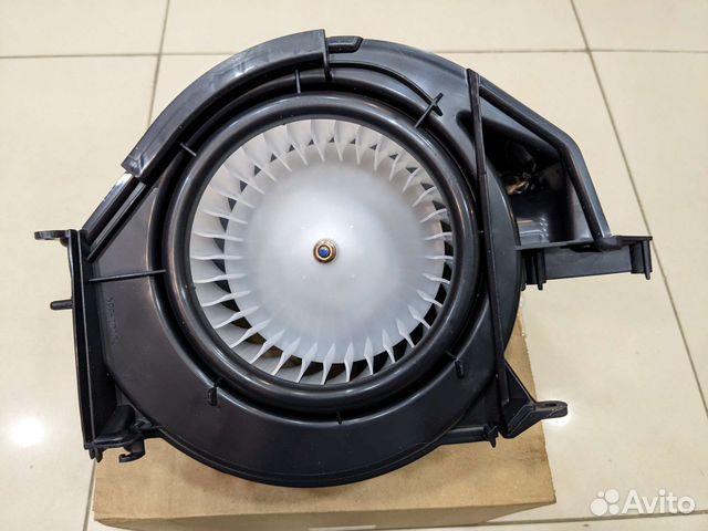 Мотор отопителя audi A6 (C6) (04)