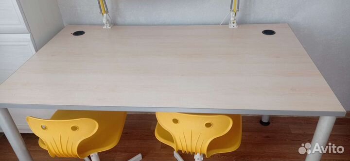 Стол для двоих школьников или компьютерный
