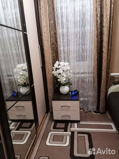 Тумба прикроватная