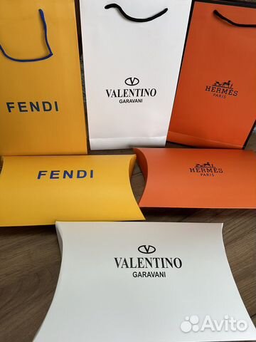 Подарочная упаковка коробка пакет