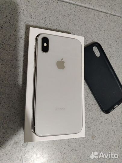 iPhone X, 64 ГБ