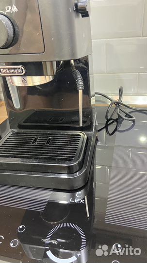 Кофемашина delonghi