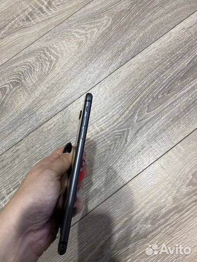 iPhone 8 Plus, 64 ГБ