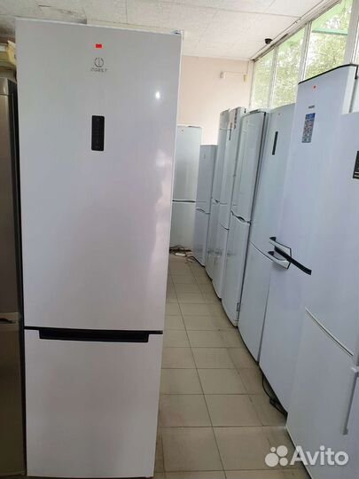 Холодильник Индезит. Как новый