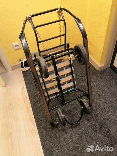 Детские санки на колесах