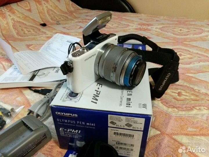 Cистемная камера Olympus PEN Mini (E-PM1)