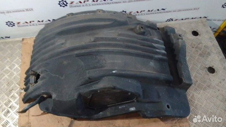 Подкрылок передний правый Man Tgl