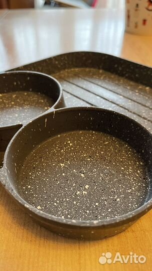 Сковорода новая с антипригарным покрытием
