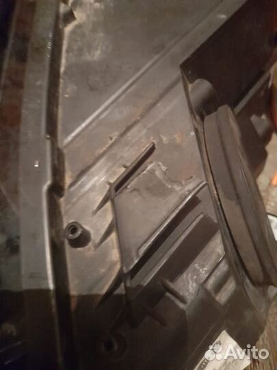 Фара б/у volkswagen tiguan 2 левая би ксенон