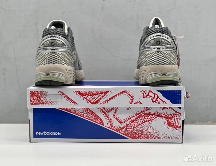 Мужские кроссовки new balance