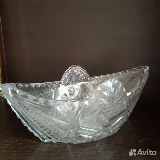 Хрустальная ваза