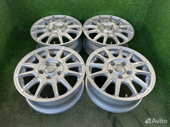 R15 Blade 5x114.3 6JJ ET+52 цо73,1мм в Москве