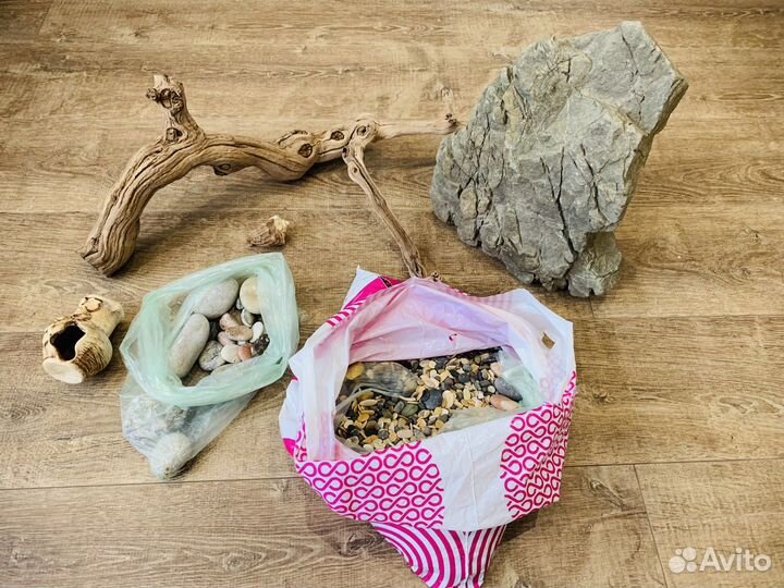 Камни и коряга для аквариума