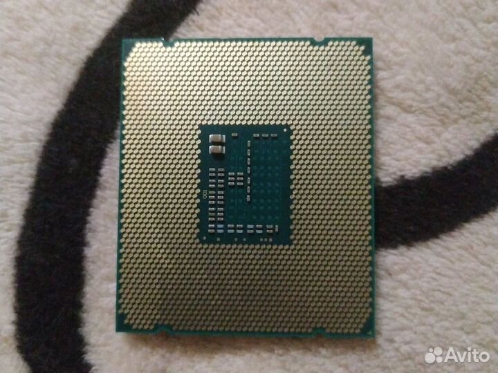 Процессор Intel Xeon E5 2620V3