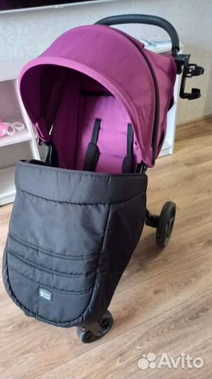 Прогулочная коляска britax