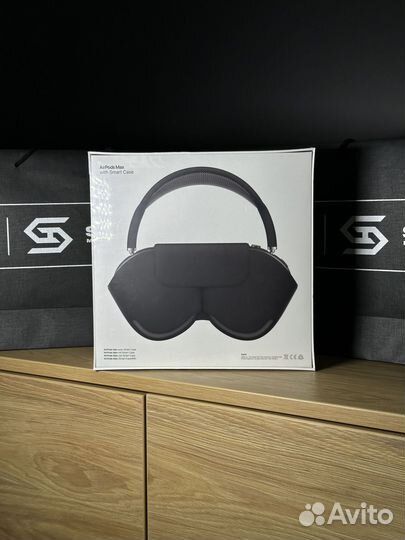 AirPods Max Space Gray новые