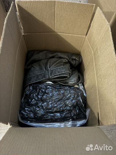 Коробка мужских вещей