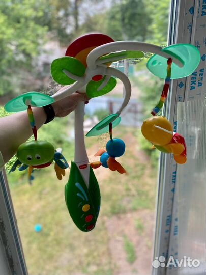 Музыкальный мобиль на кроватку