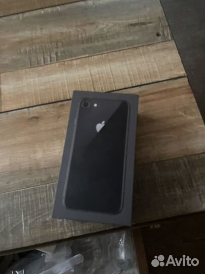 iPhone 8 64гб
