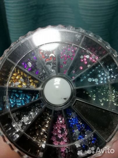 Стразы для маникюра
