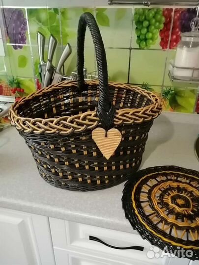 Красивая корзина плетёная для пикника