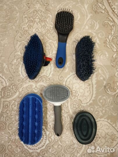 Набор щеток для лошади